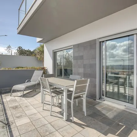 Modern With Pool And Barbecue, Cleaning Included