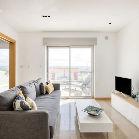 Modern With Pool And Barbecue, Cleaning Included בית נופש *