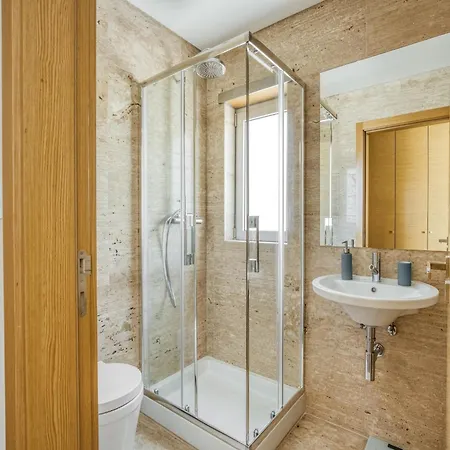 Modern With Pool And Barbecue, Cleaning Included