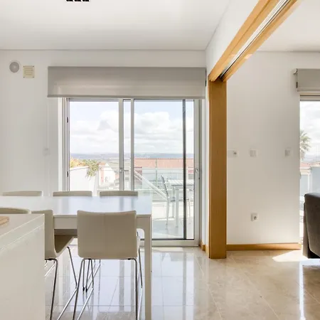 בית נופש Modern With Pool And Barbecue, Cleaning Included Salir de Porto